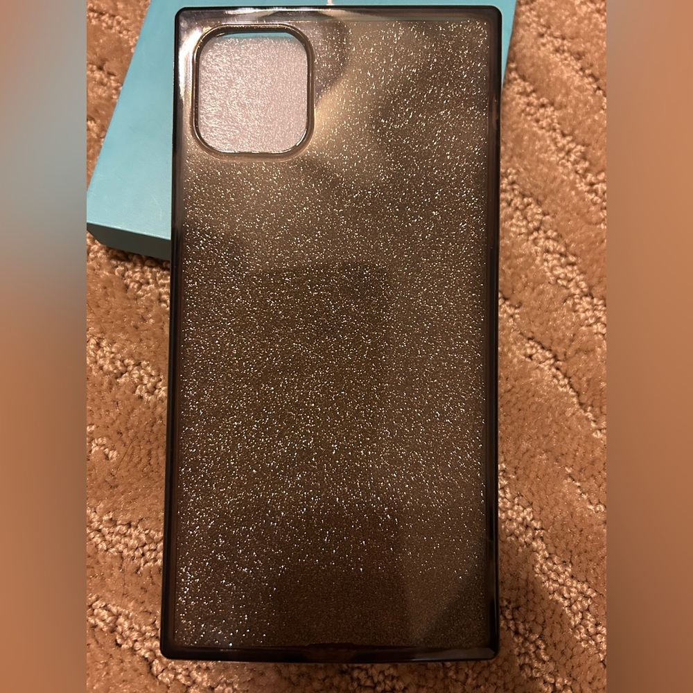 iPhone 11 glitter phone case